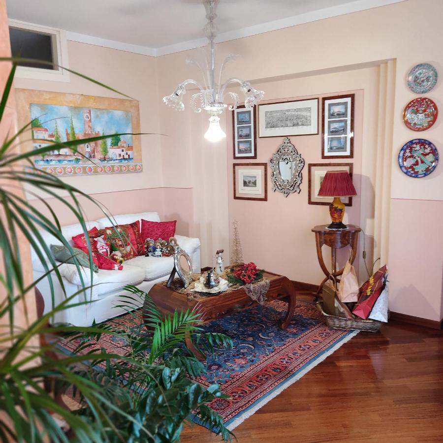Lovely Casa Paola Villlafranca Centro Zimmer Rooms Villafranca di Verona Ngoại thất bức ảnh